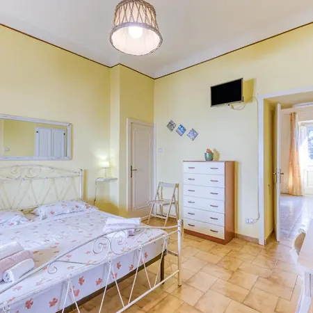 Πανσιόν La Corte Dei Mille 3*