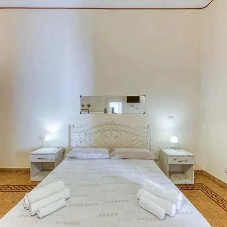 La Corte Dei Mille 3*