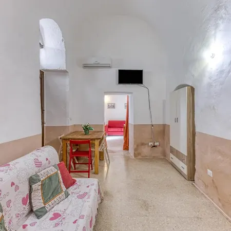 Konukevi La Corte Dei Mille 3*